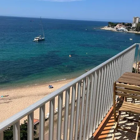 Apartman Le Face A La *